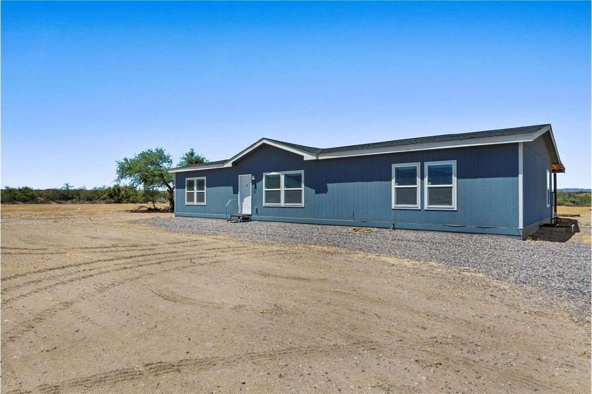 2.5 Acres of Land with Home for Sale in Safford, Arizona
