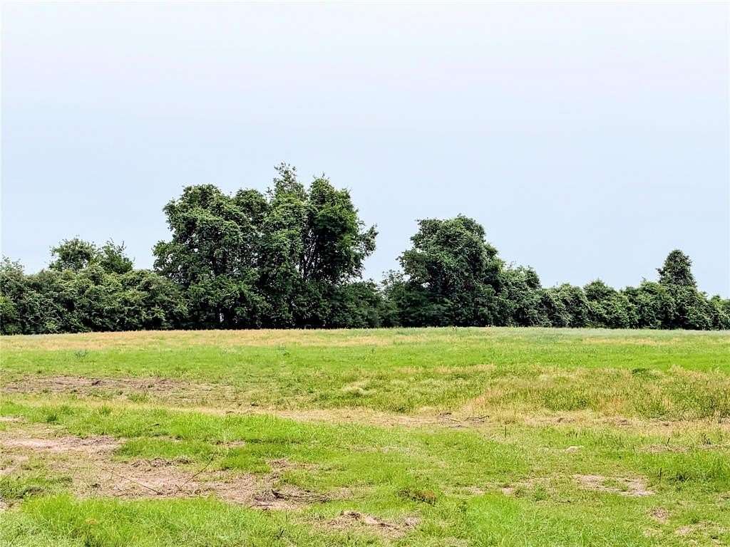 35 Acres of Land for Sale in Donie, Texas