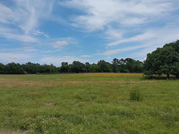 35 Acres of Land for Sale in Donie, Texas