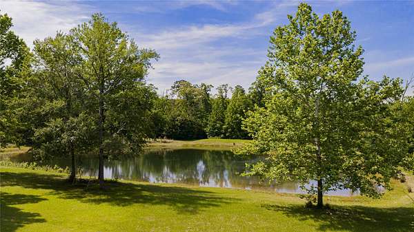 140 Acres of Land with Home for Sale in Linden, Texas