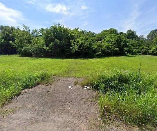 0.4 Acres of Residential Land for Sale in Paris, Texas