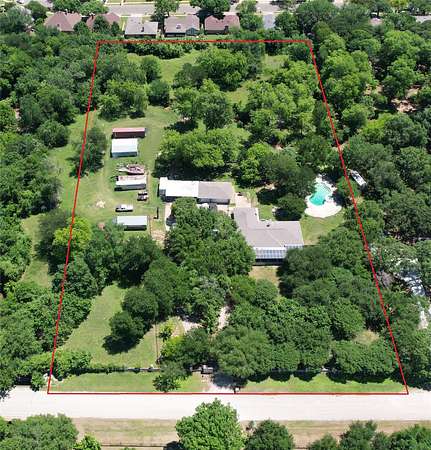 4.63 Acres of Land with Home for Sale in Arlington, Texas