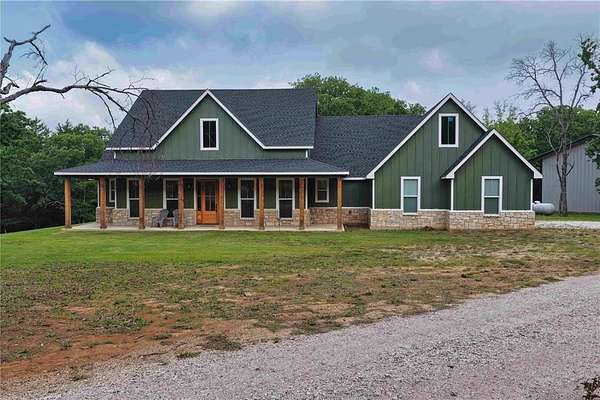 2.4 Acres of Land with Home for Sale in Whitesboro, Texas