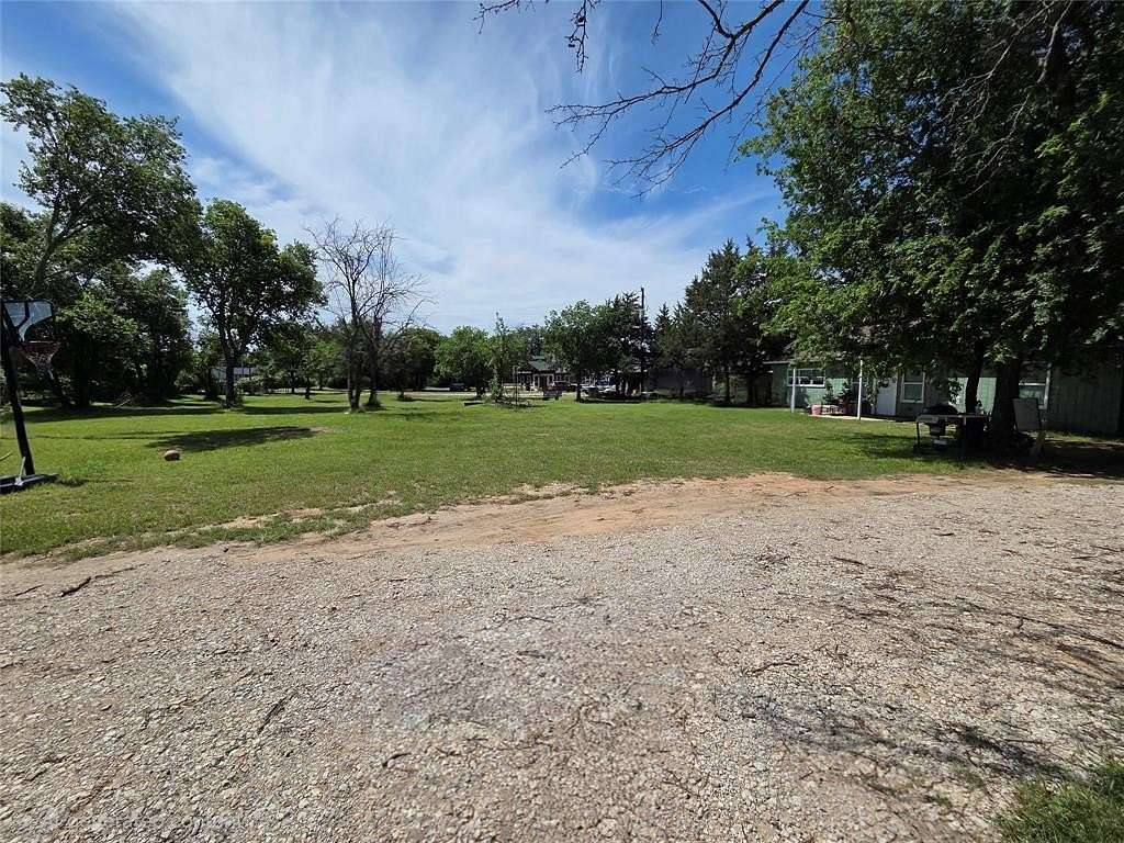 5.13 Acres of Land with Home for Sale in Newark, Texas