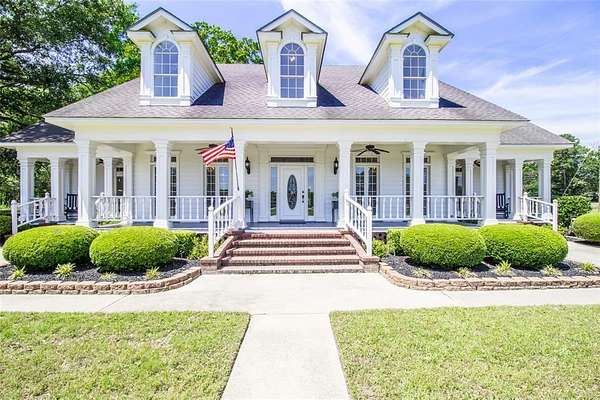 20.1 Acres of Land with Home for Sale in Center, Texas