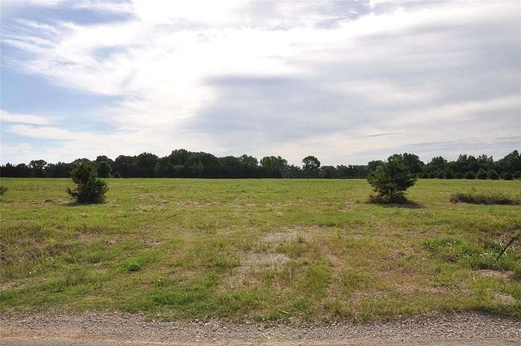 10 Acres of Residential Land for Sale in Van, Texas