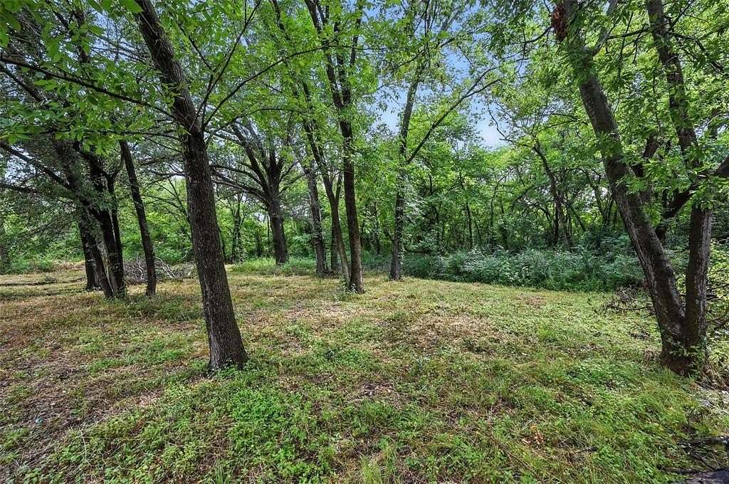 0.58 Acres of Land for Sale in Corsicana, Texas