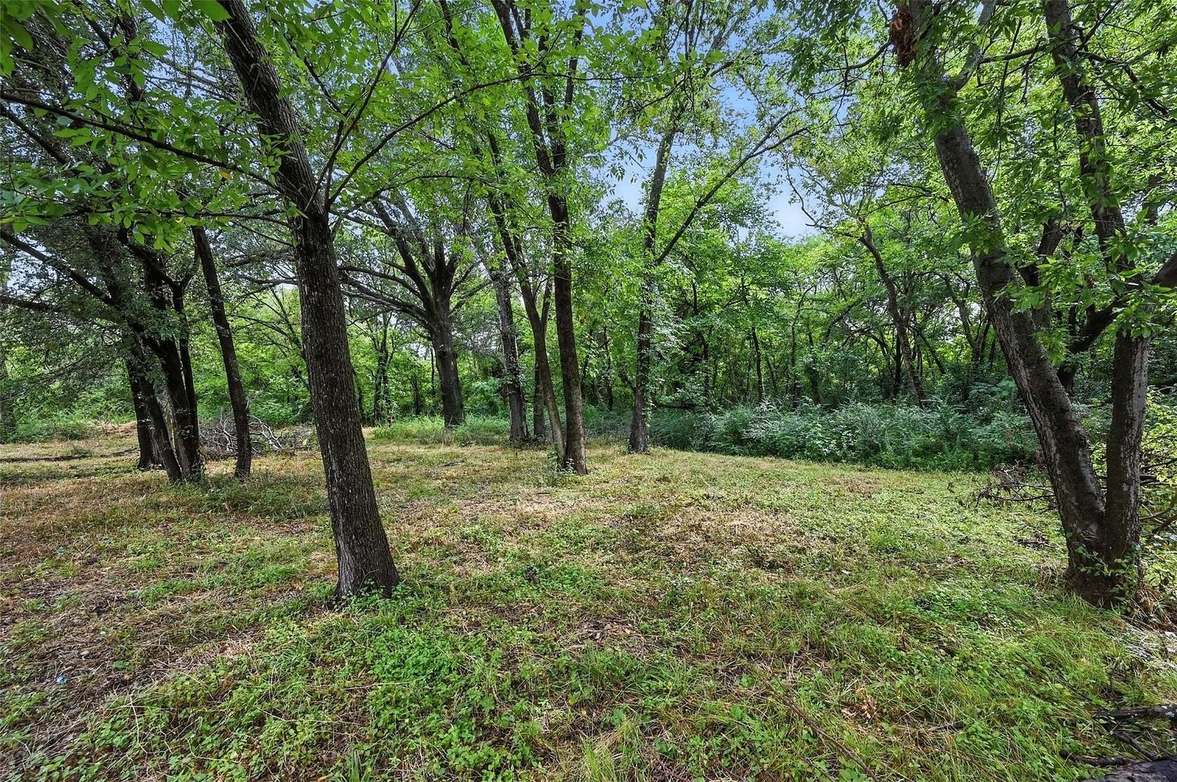 0.58 Acres of Residential Land for Sale in Corsicana, Texas