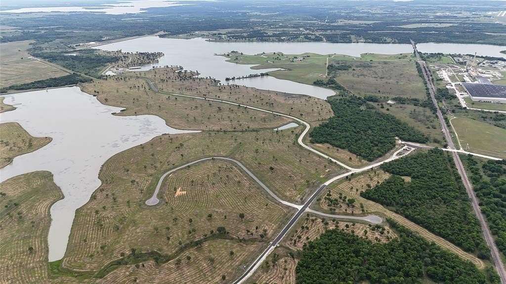2.29 Acres of Residential Land for Sale in Corsicana, Texas