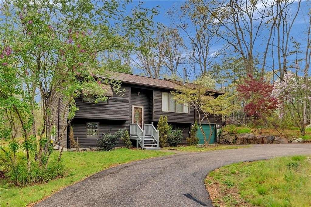 2 Acres of Land with Home for Lease in West Greenwich, Rhode Island