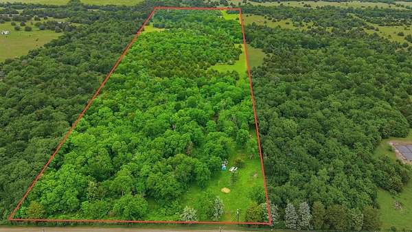 23 Acres of Recreational & Residential Land for Sale in Lone Oak, Texas