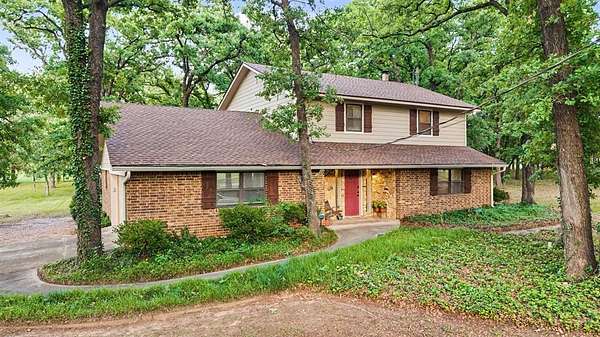 1.75 Acres of Land with Home for Sale in Gainesville, Texas