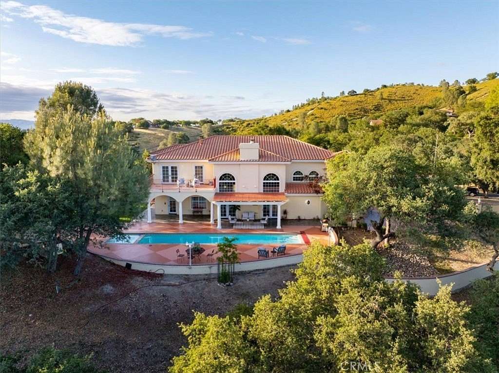 2.3 Acres of Land with Home for Sale in Atascadero, California