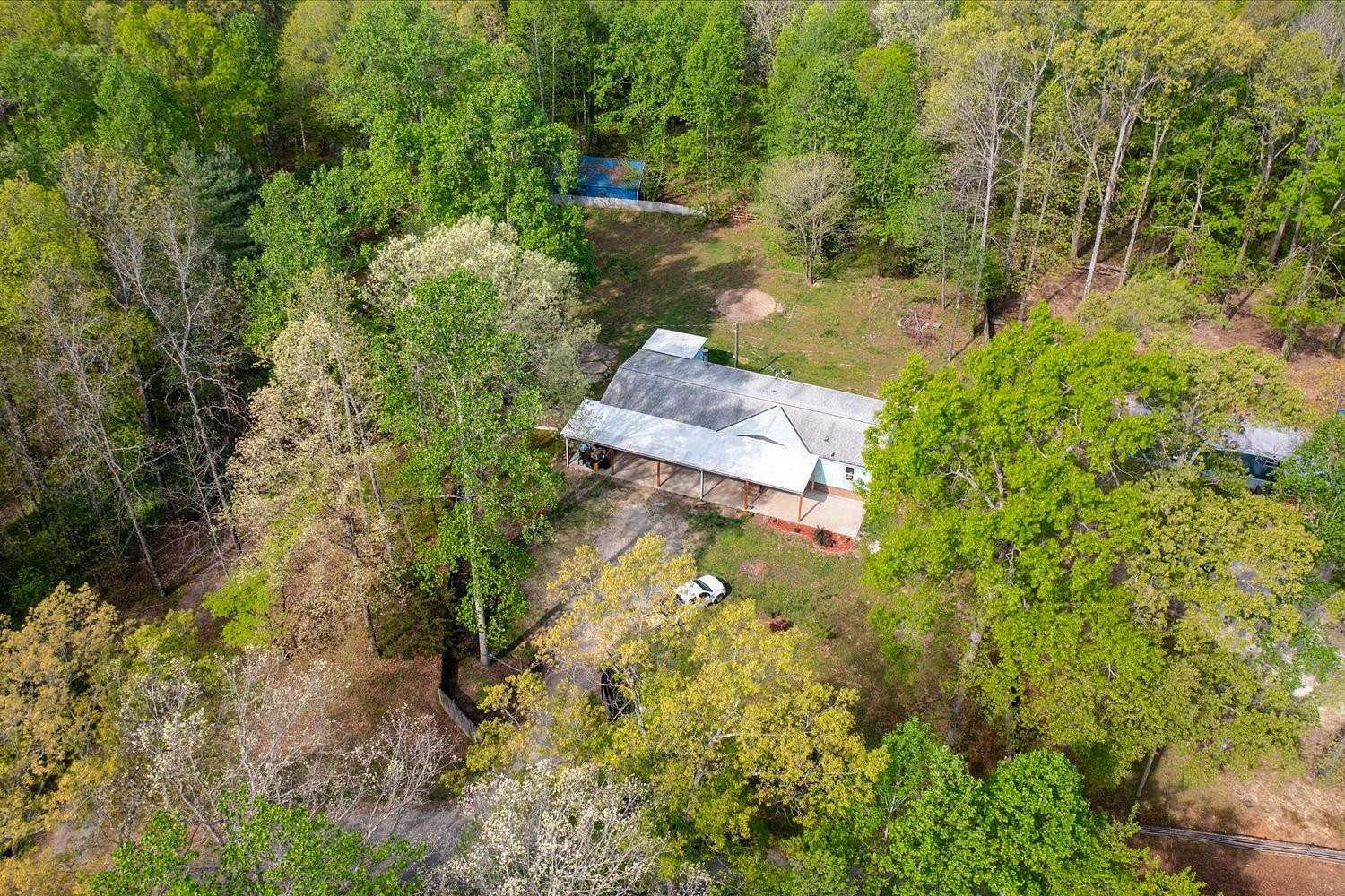 3.27 Acres of Land with Home for Sale in Bon Aqua, Tennessee