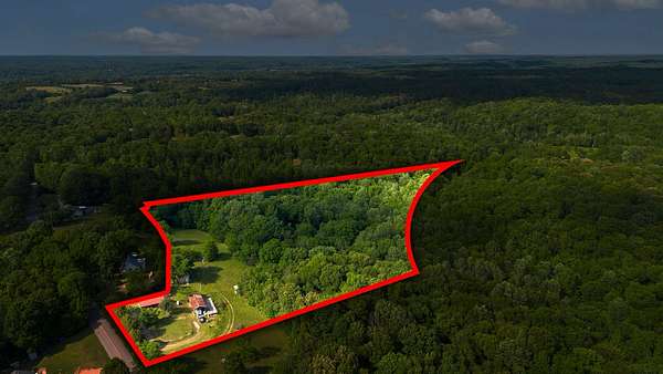 6.6 Acres of Residential Land for Sale in Cumberland City, Tennessee