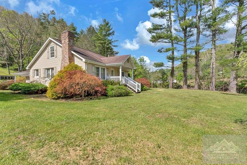 12.3 Acres of Land with Home for Sale in Camp Creek, West Virginia
