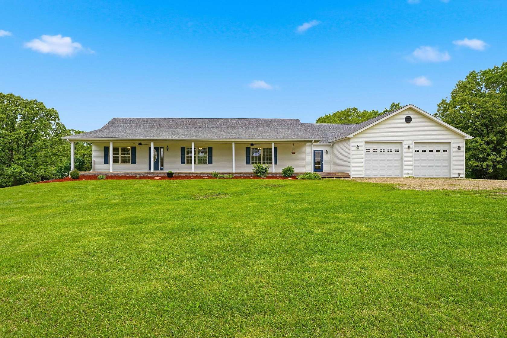 7 Acres of Land with Home for Sale in Fulton, Missouri