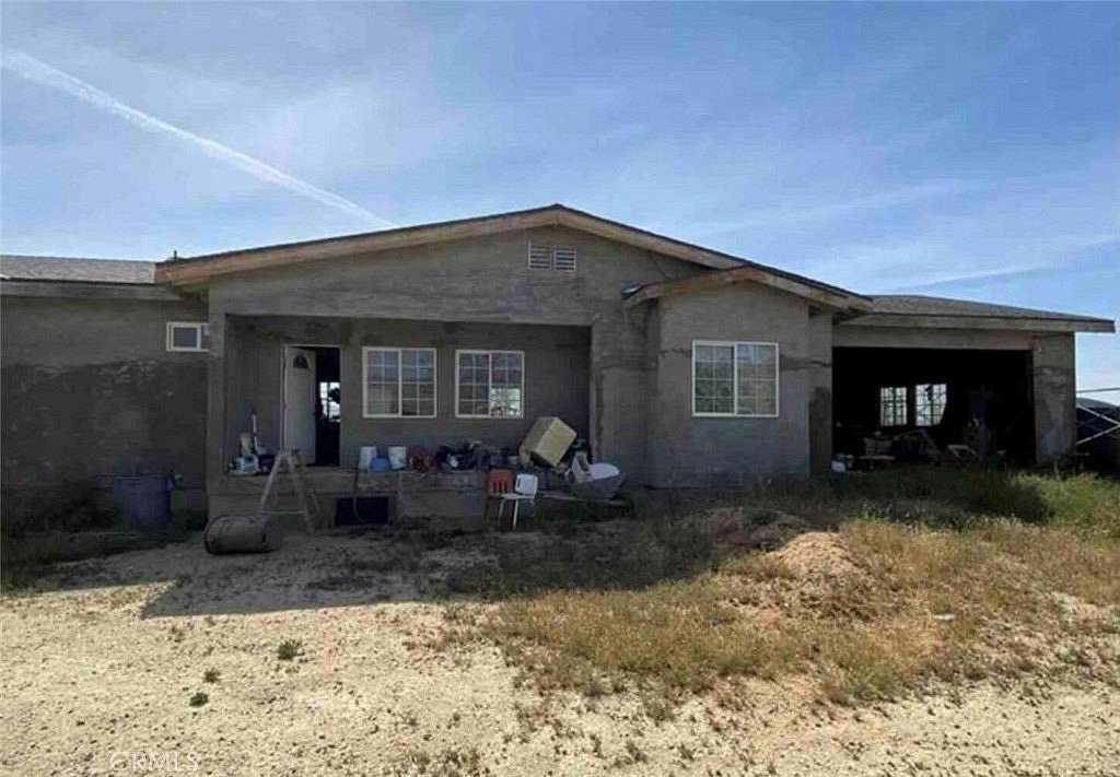 2.5 Acres of Land with Home for Sale in Santa Margarita, California