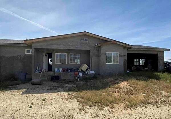 2.5 Acres of Land with Home for Sale in Santa Margarita, California