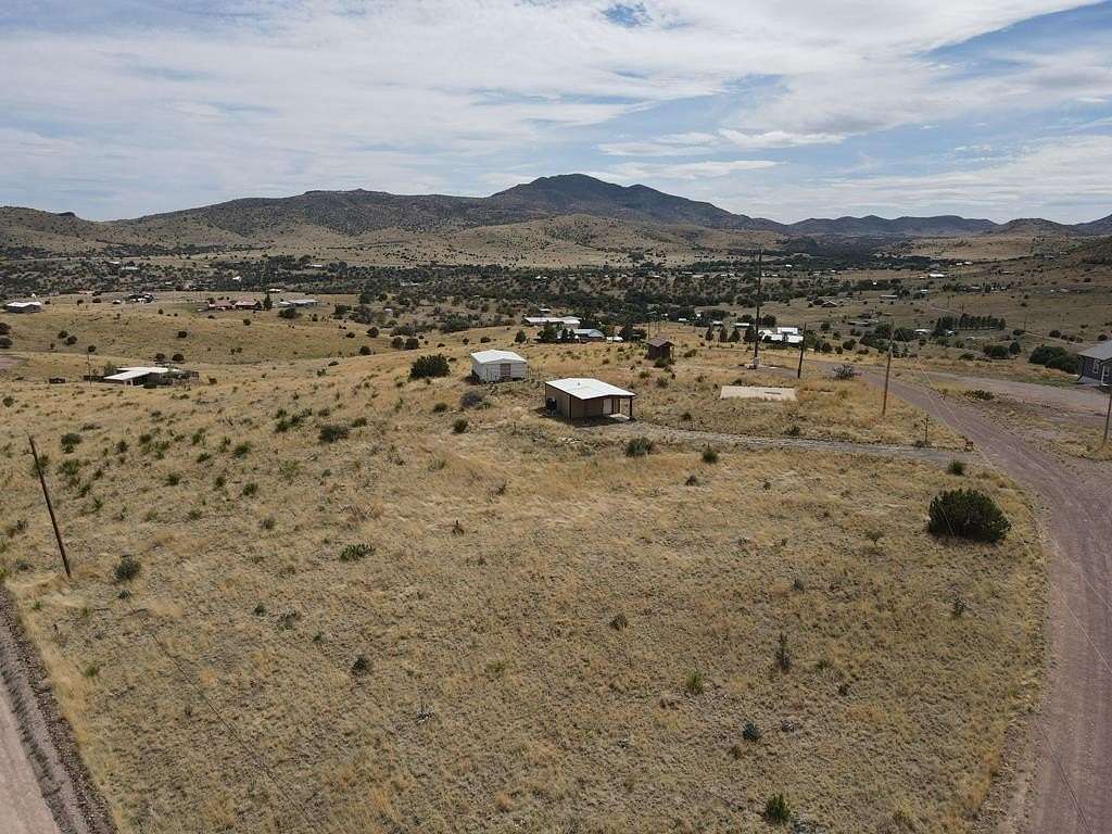 5 Acres of Land for Sale in Fort Davis, Texas