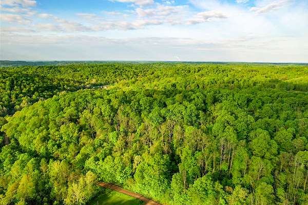 23 Acres of Recreational Land for Sale in Reedsville, Ohio