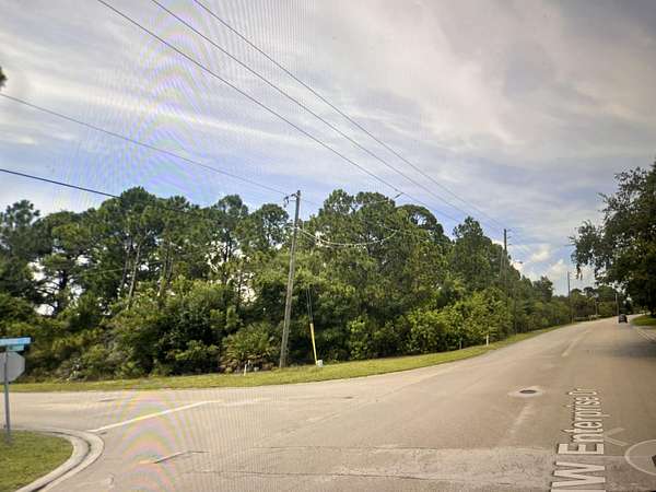 1.33 Acres of Commercial Land for Sale in Port St. Lucie, Florida