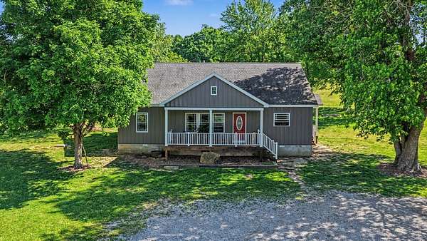 126 Acres of Land with Home for Sale in Crofton, Kentucky