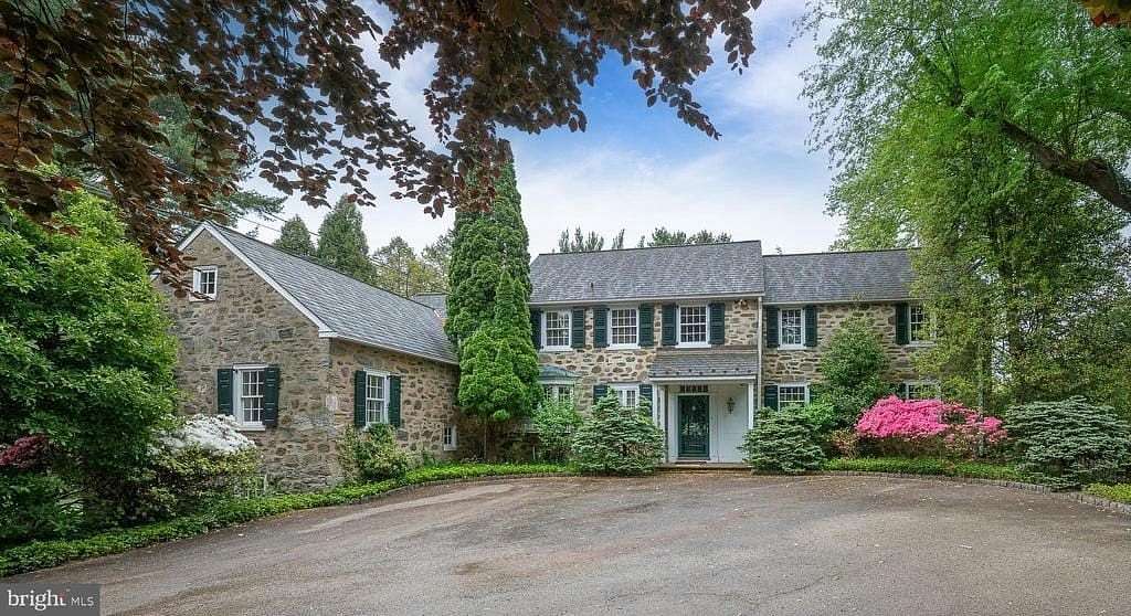 2 Acres of Land with Home for Lease in Villanova, Pennsylvania
