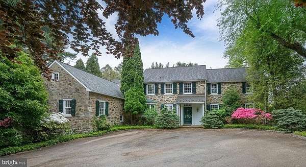 2 Acres of Land with Home for Lease in Villanova, Pennsylvania