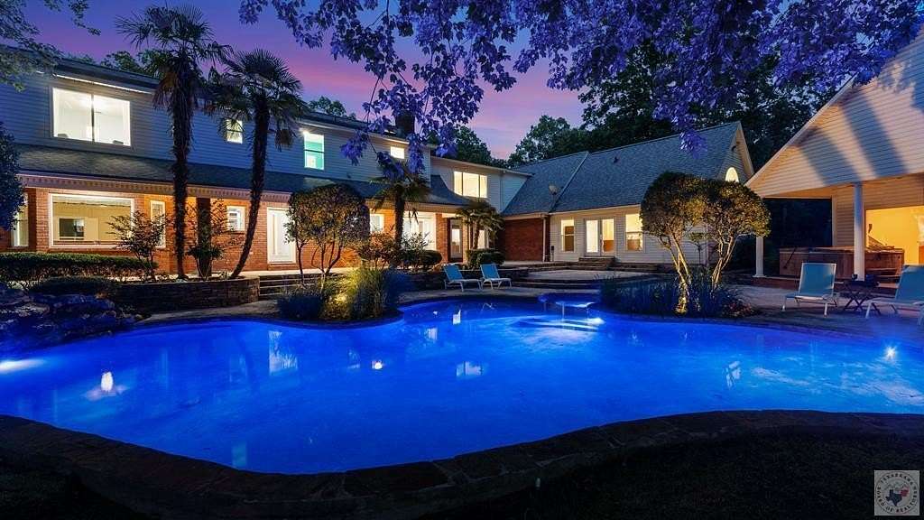 2.4 Acres of Land with Home for Sale in Texarkana, Texas