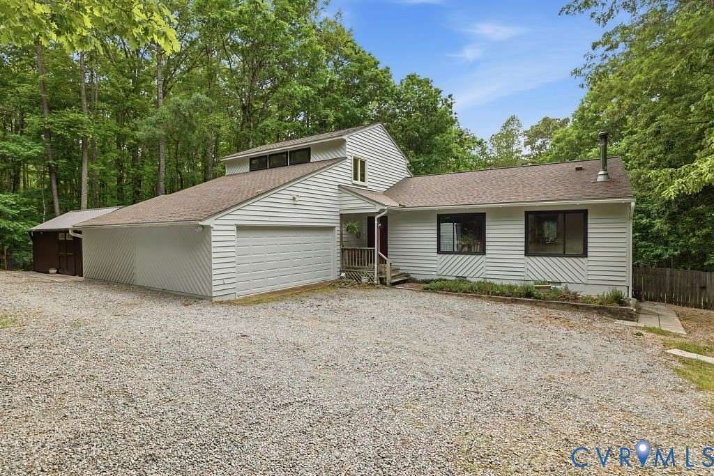 10.2 Acres of Land with Home for Sale in Powhatan, Virginia
