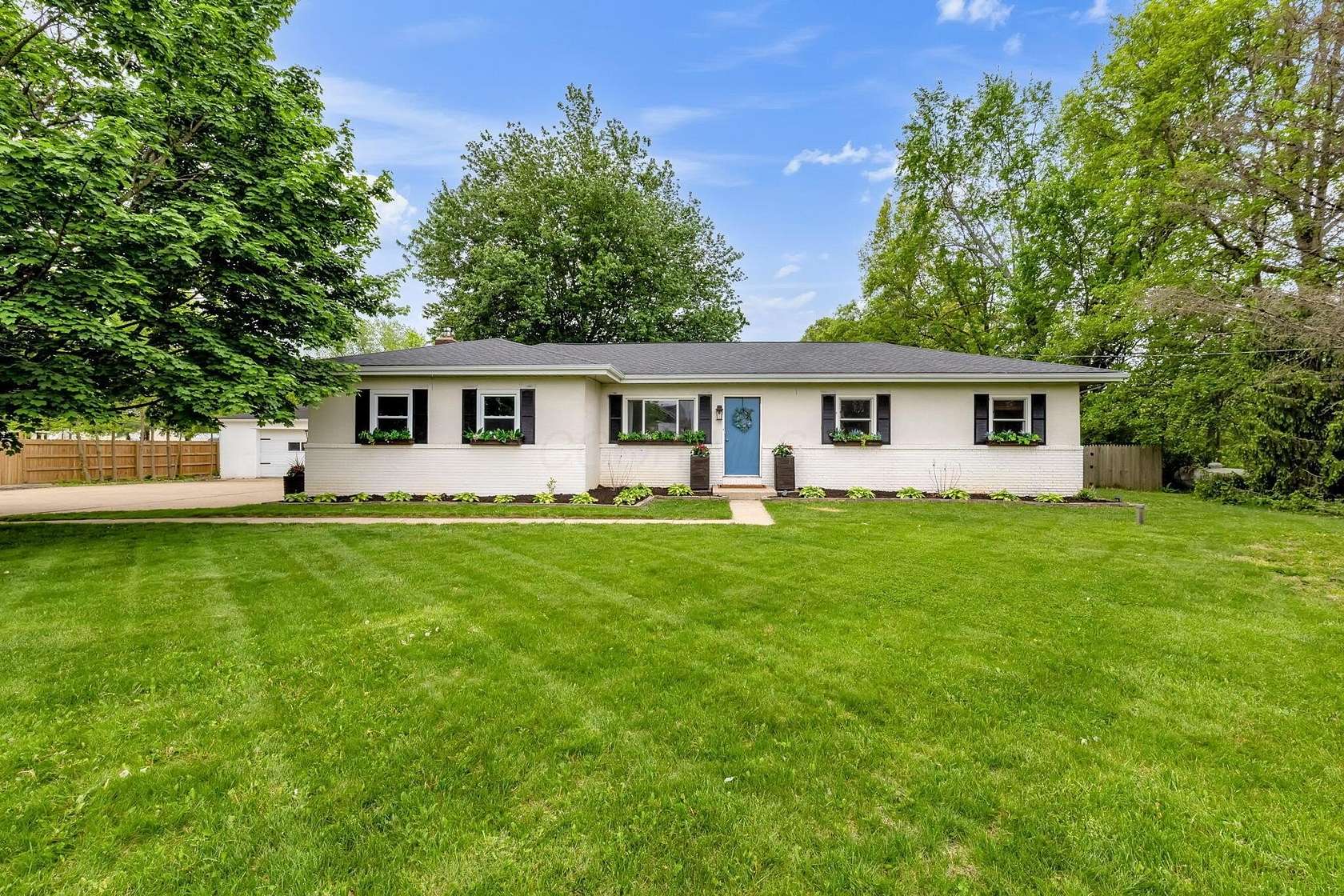 1.62 Acres of Land with Home for Sale in Pataskala, Ohio