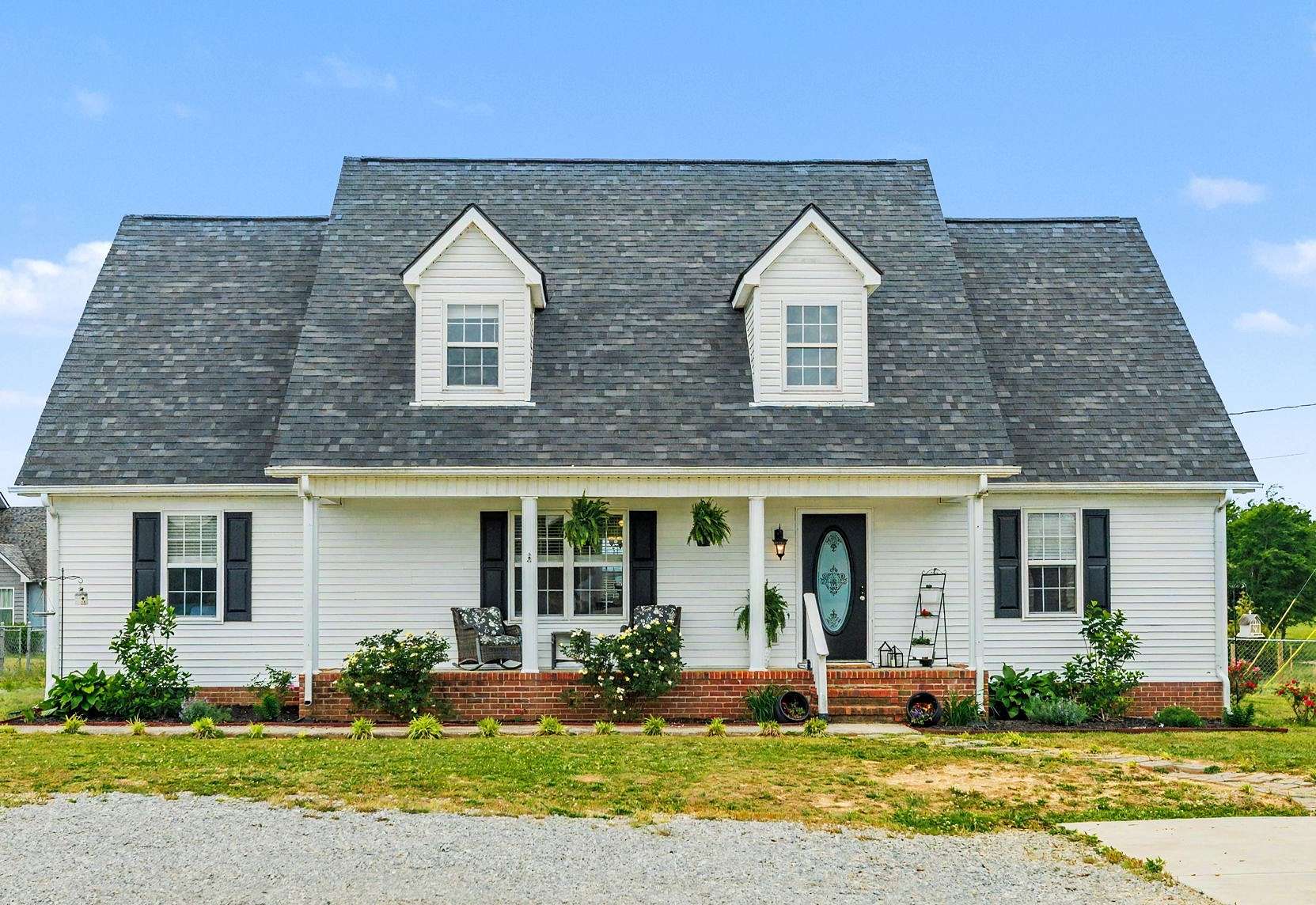 5 Acres of Land with Home for Sale in Chapel Hill, Tennessee
