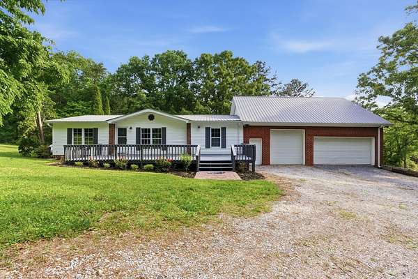 1.6 Acres of Land with Home for Sale in Chattanooga, Tennessee