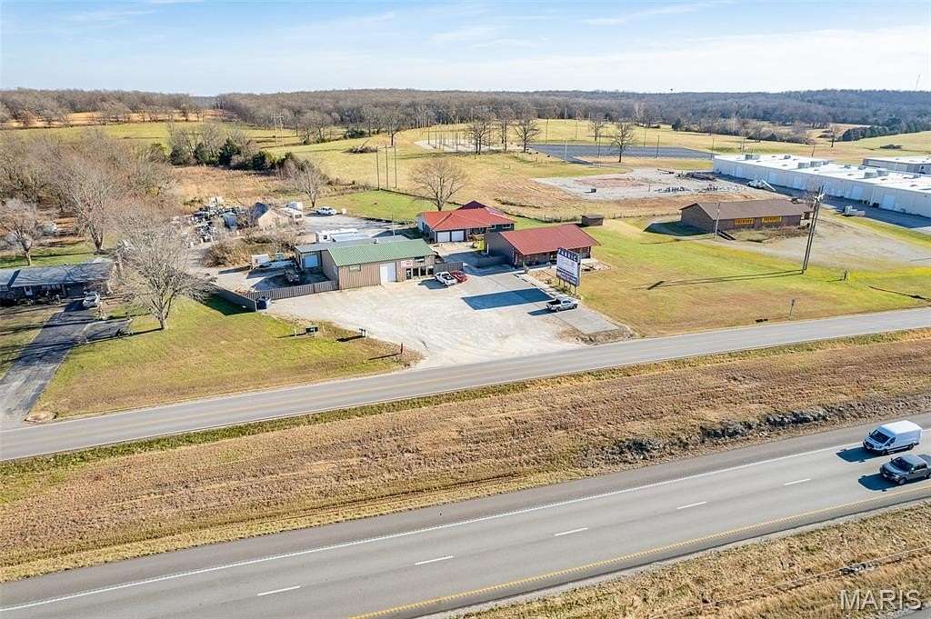 5 Acres of Improved Commercial Land for Lease in Lebanon, Missouri