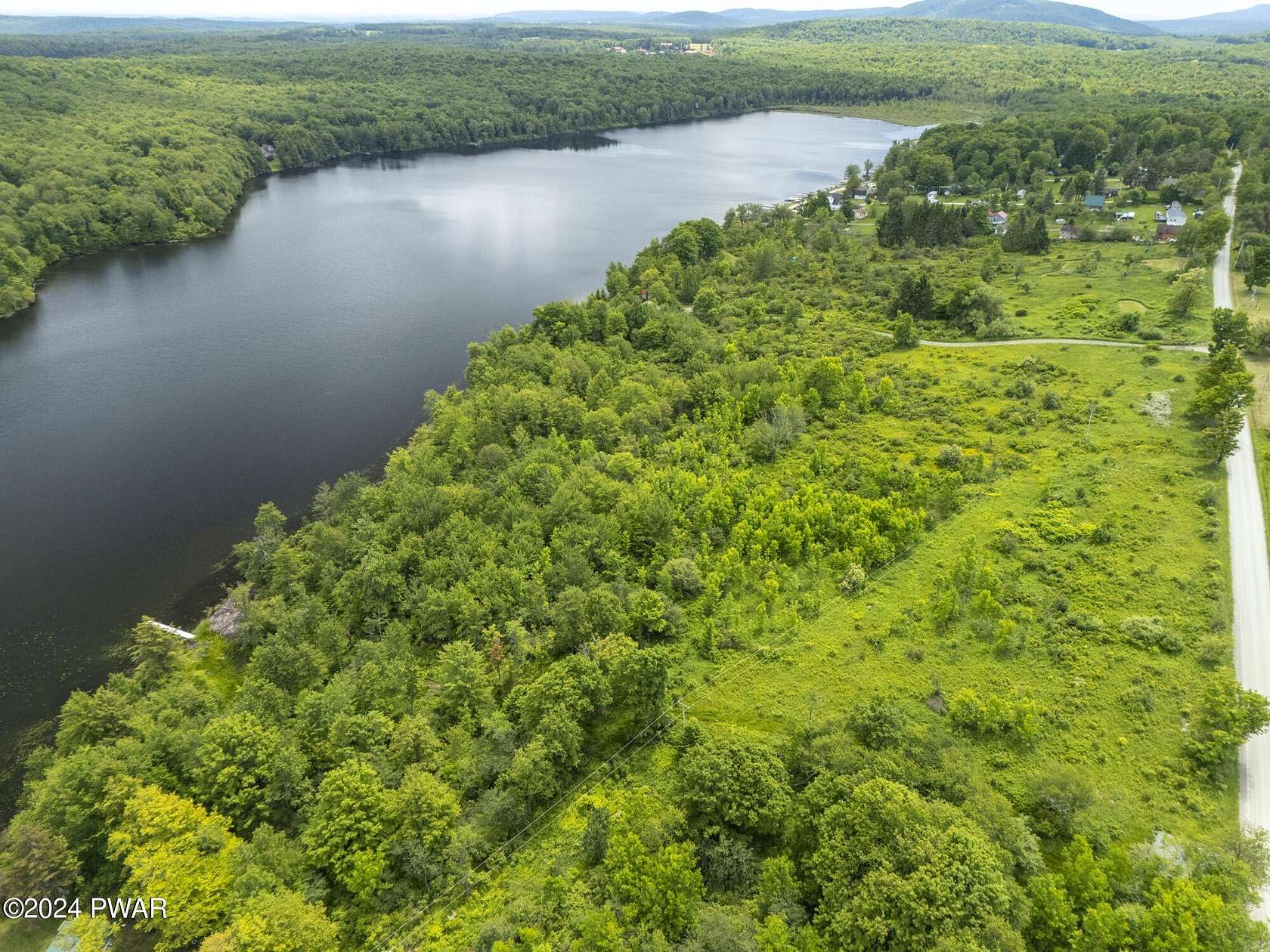 4.62 Acres of Residential Land for Sale in Thompson, Pennsylvania