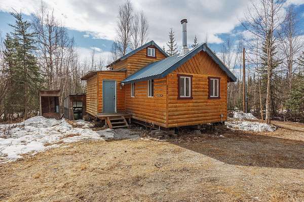 2 Acres of Land with Home for Sale in Fairbanks, Alaska