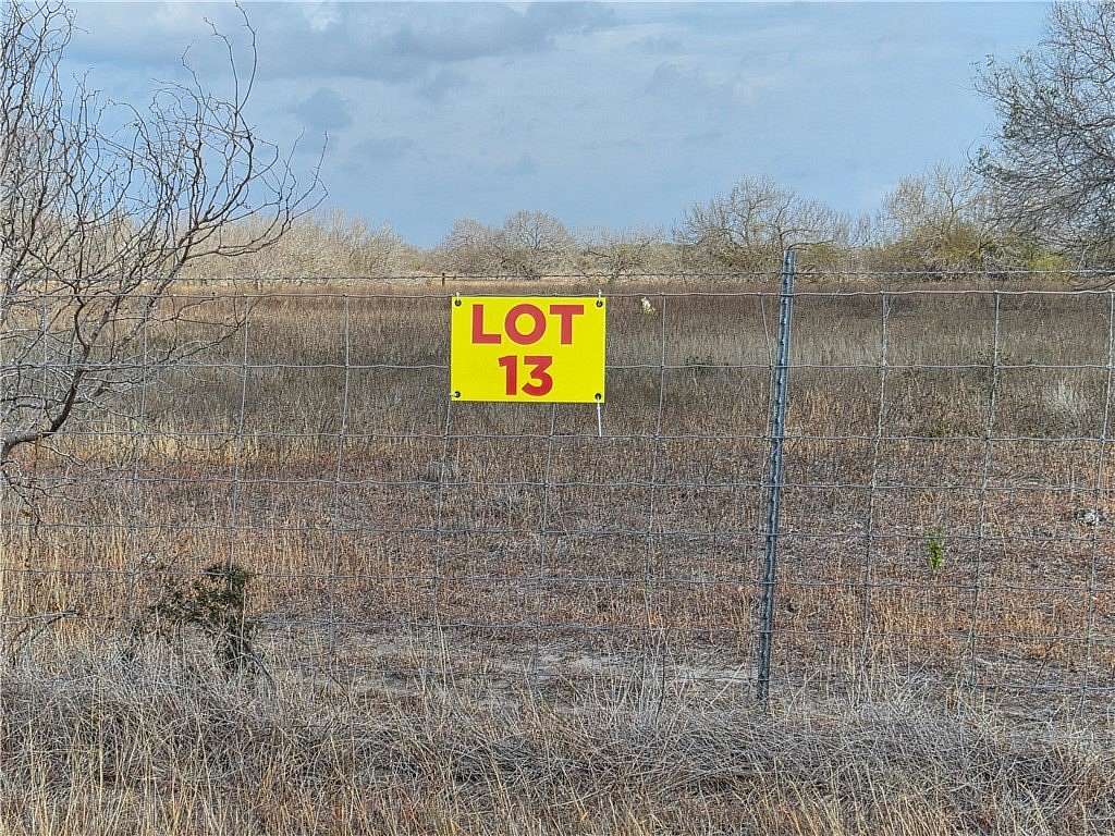 2.5 Acres of Residential Land for Sale in Kingsville, Texas