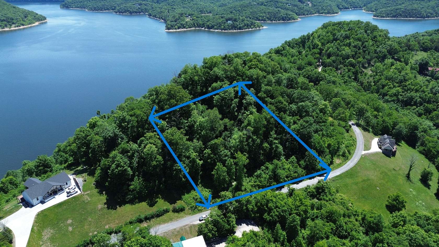 2.55 Acres of Residential Land for Sale in Silver Point, Tennessee