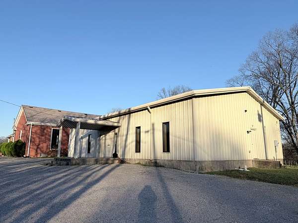 2.5 Acres of Improved Commercial Land for Sale in Herndon, Kentucky