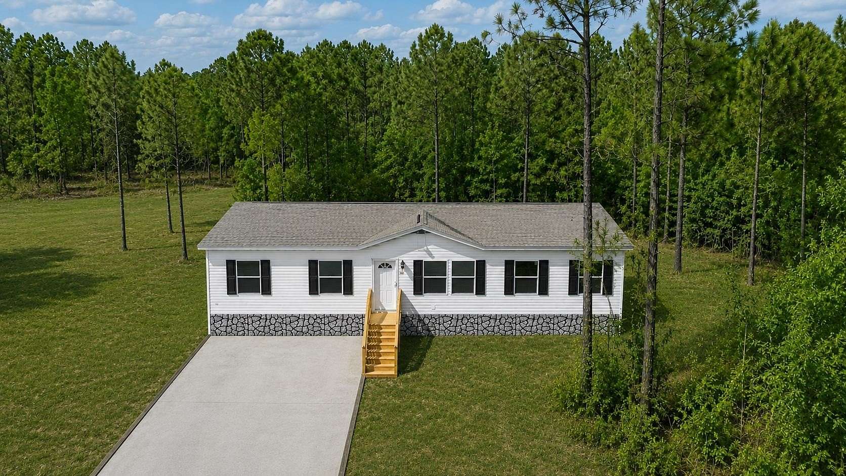 2.43 Acres of Land with Home for Sale in Loris, South Carolina