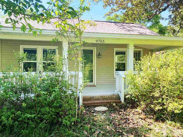 4.73 Acres of Land with Home for Sale in Pensacola, Florida