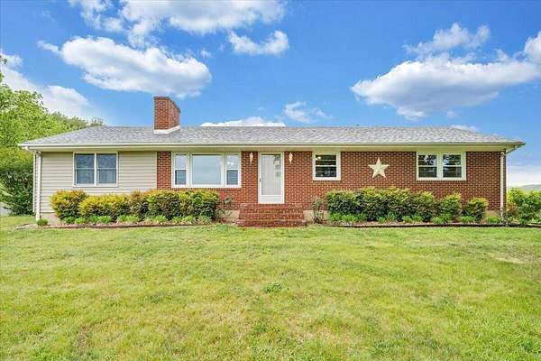 1.9 Acres of Land with Home for Sale in Fincastle, Virginia
