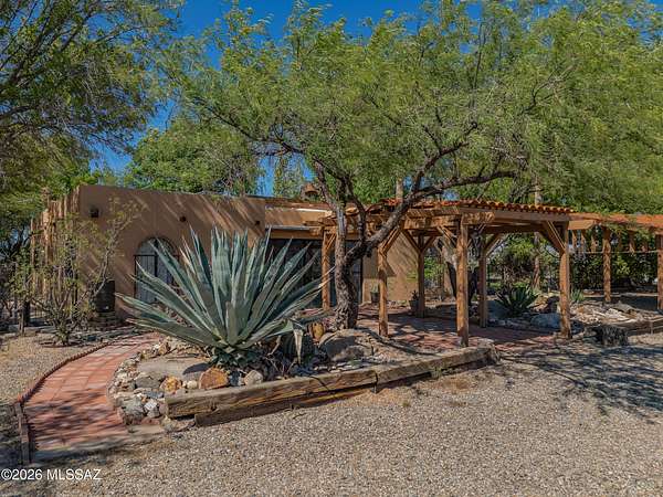 3.1 Acres of Land with Home for Sale in Benson, Arizona