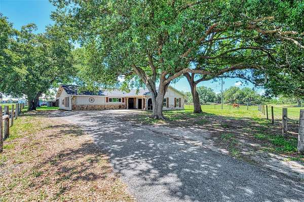 10 Acres of Land with Home for Sale in Arcadia, Florida