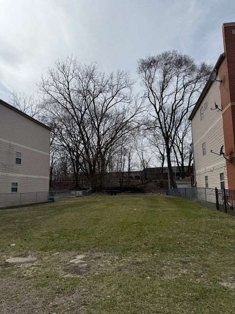 0.08 Acres of Residential Land for Sale in Chicago, Illinois