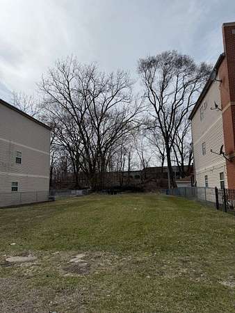 0.08 Acres of Residential Land for Sale in Chicago, Illinois