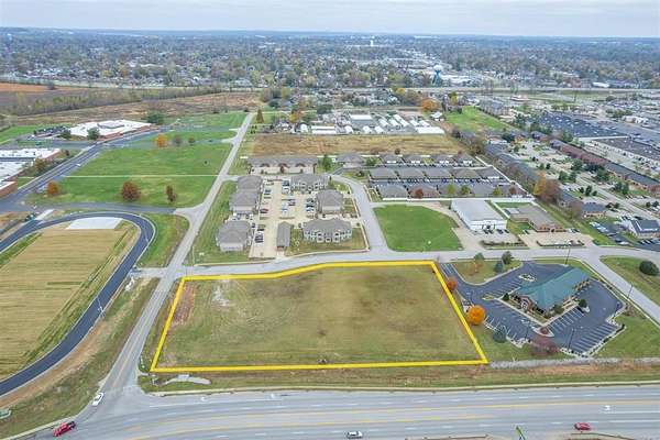 2 Acres of Commercial Land for Lease in Owensboro, Kentucky