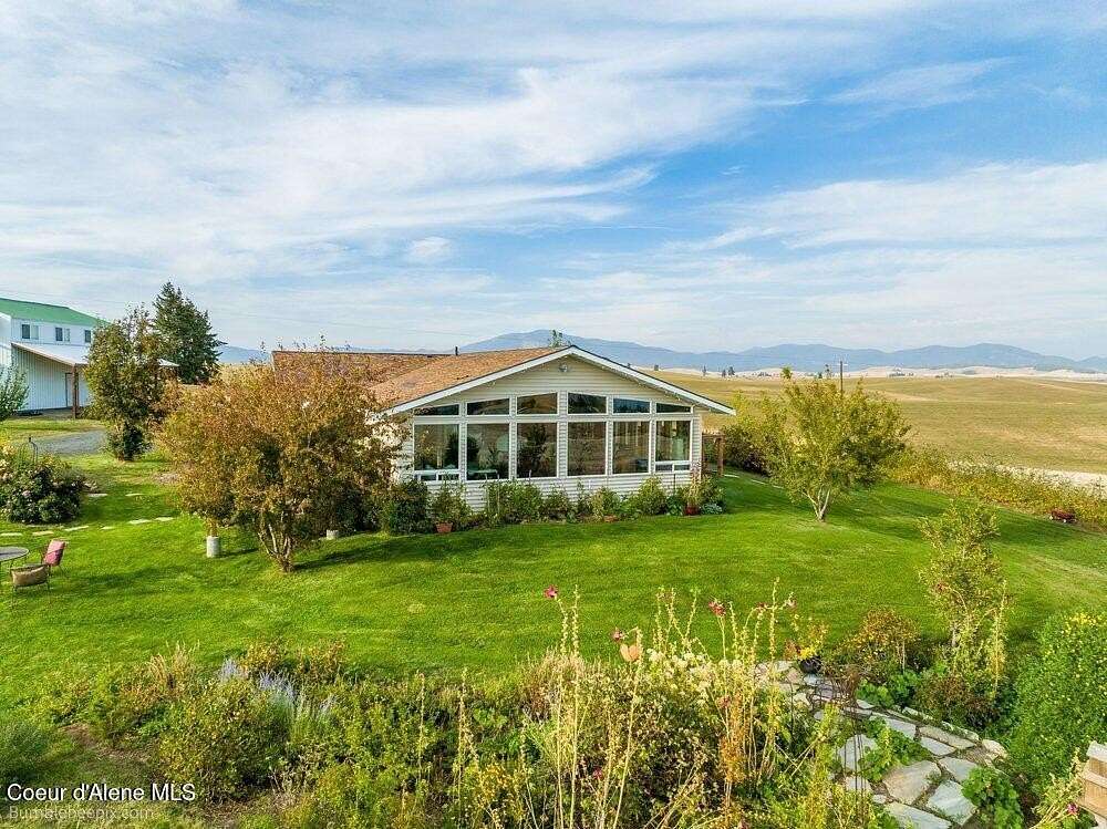 41 Acres of Land with Home for Sale in Rockford, Washington