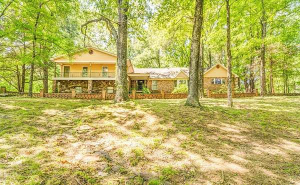 5 Acres of Land with Home for Sale in Bartlett, Tennessee